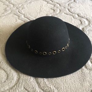 Hat by Melrose and Market